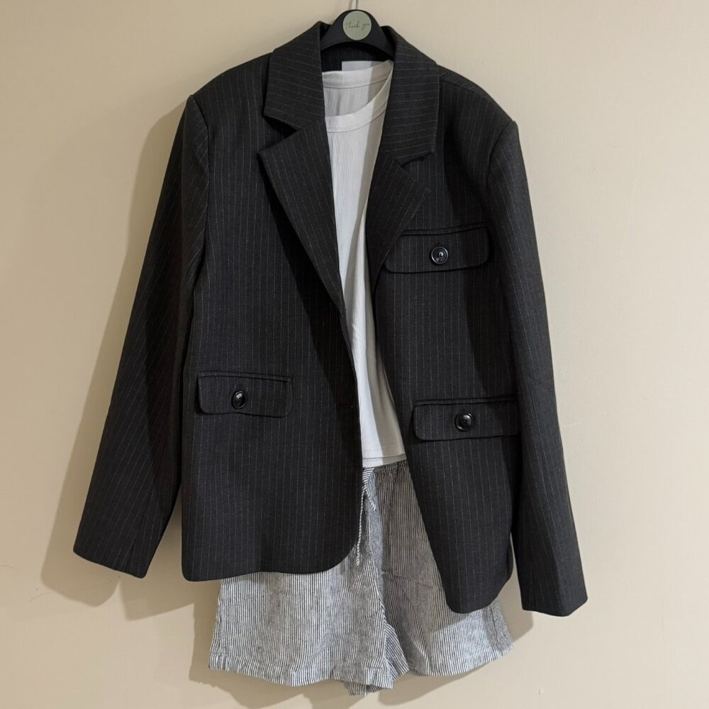 [7SHIFTIN] Oversized Grey Pinstriped Jacket - Size S